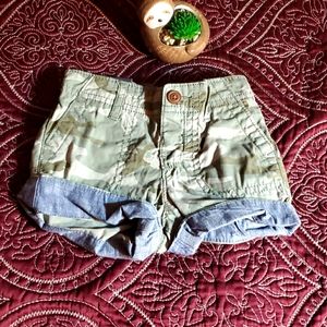 BABY GAP Boy Camo Shorts
